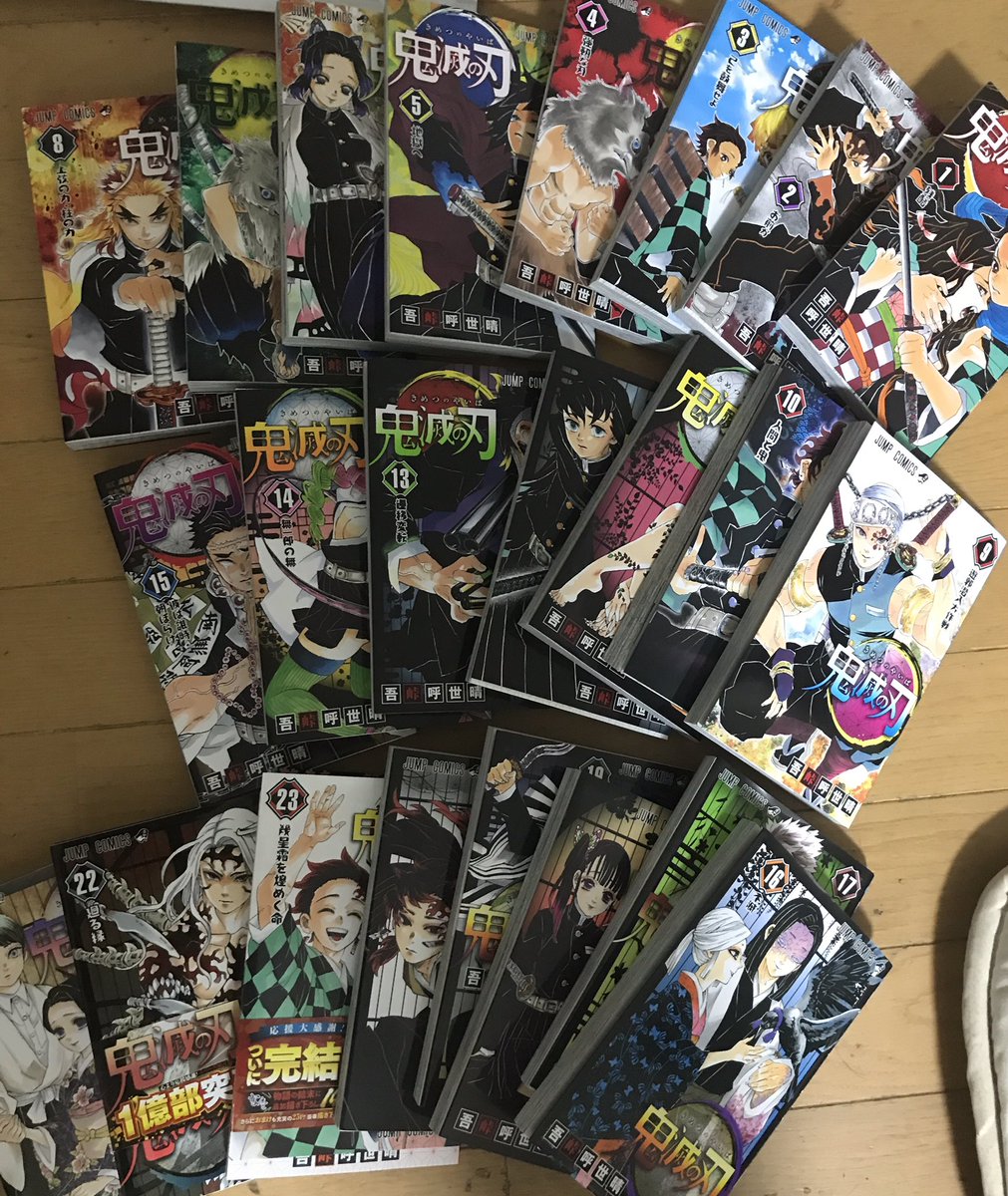YuiMAMA31435865's tweet photo. 無限列車地上波初！
映画館にも足運んだし、なんならDVDも早期予約して何回も観たけど、地上波でもしっかり観ました🤲
最後に遊郭編のお知らせがあると言う情報を聞きつけて🙏

そして、遊郭編が始まる前にまたおさらいしておきたくて妹から全巻借りて読み直します😆 https://t.co/0HLAGrErXp