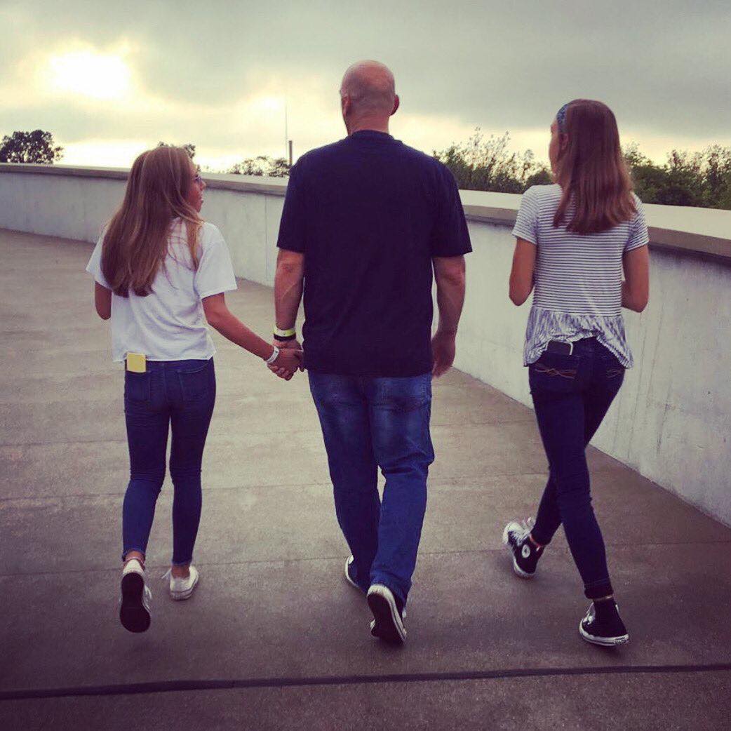 AaronConrad's tweet photo. Happy #DaughtersDay. These two turned me into a #GirlDad. They forever have my heart. The sunshine waits for them to wake up. They have my heart, my love and my protection. They have given me a grace a don't deserve. Love you Miss Emma and Brynn Joy. #Princess1.0 #Princess2.0 https://t.co/5obfEM1GV8