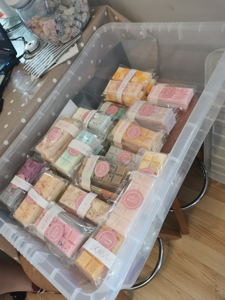 KyndWoman's tweet photo. Sometimes it's important to remember how far you have come! As a small business I like looking back at how far the products and small business has come in just over a year. Thank You So Much!! 🥰
#waxvendor #whatimmelting #waxmelting
#waxmeltsaholic #waxmeltsbusiness https://t.co/YCHYnfRg5z