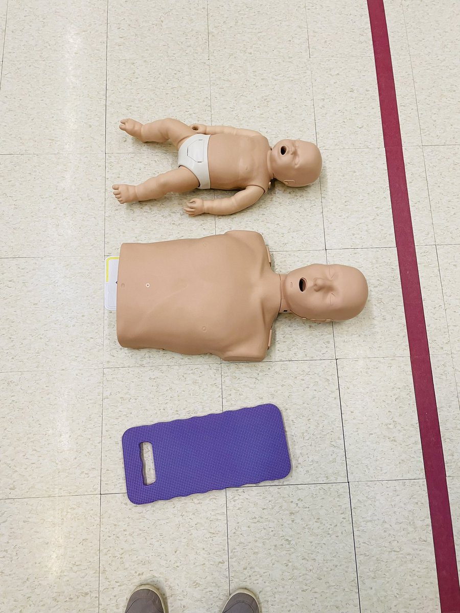 olearyvlj's tweet photo. #Saturday #firstaidcpr #mchigeengfirstnation #keepingcommunitysafe #dedication #education #daycare https://t.co/8cUGUoS0Ry