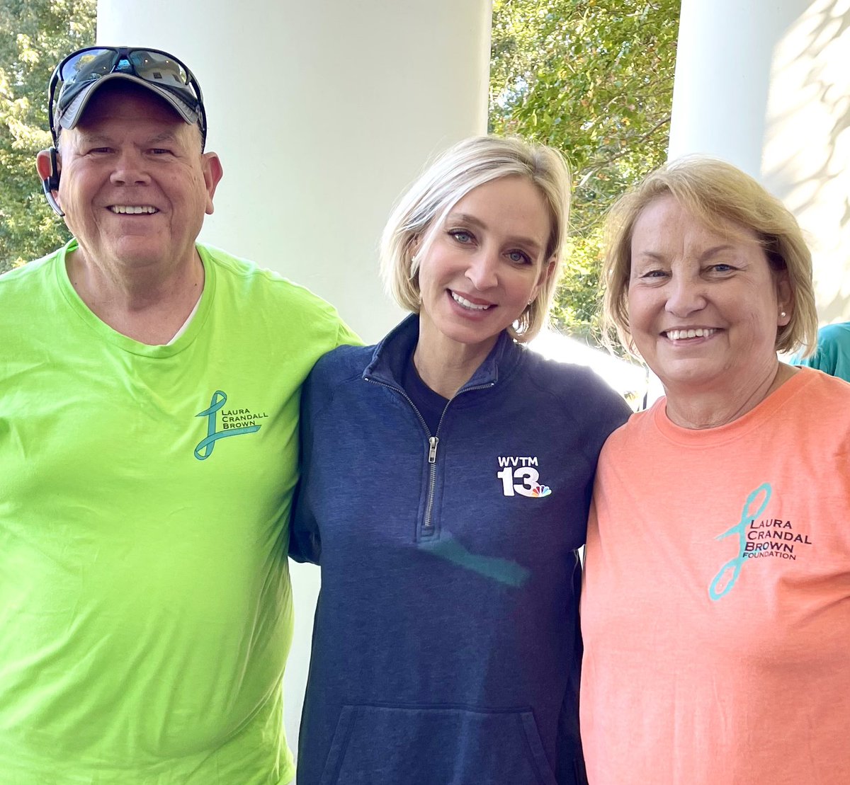StephWVTM13's tweet photo. Jim and Cecilia started the Laura Crandall Brown Foundation 12 yrs ago after the passing of their daughter, at age 25, from ovarian cancer. It was a great morning to be a part of their #HeadOverTeal race.  #thinkoflaura 🙏🏻 https://t.co/sQZlonoRZ0
