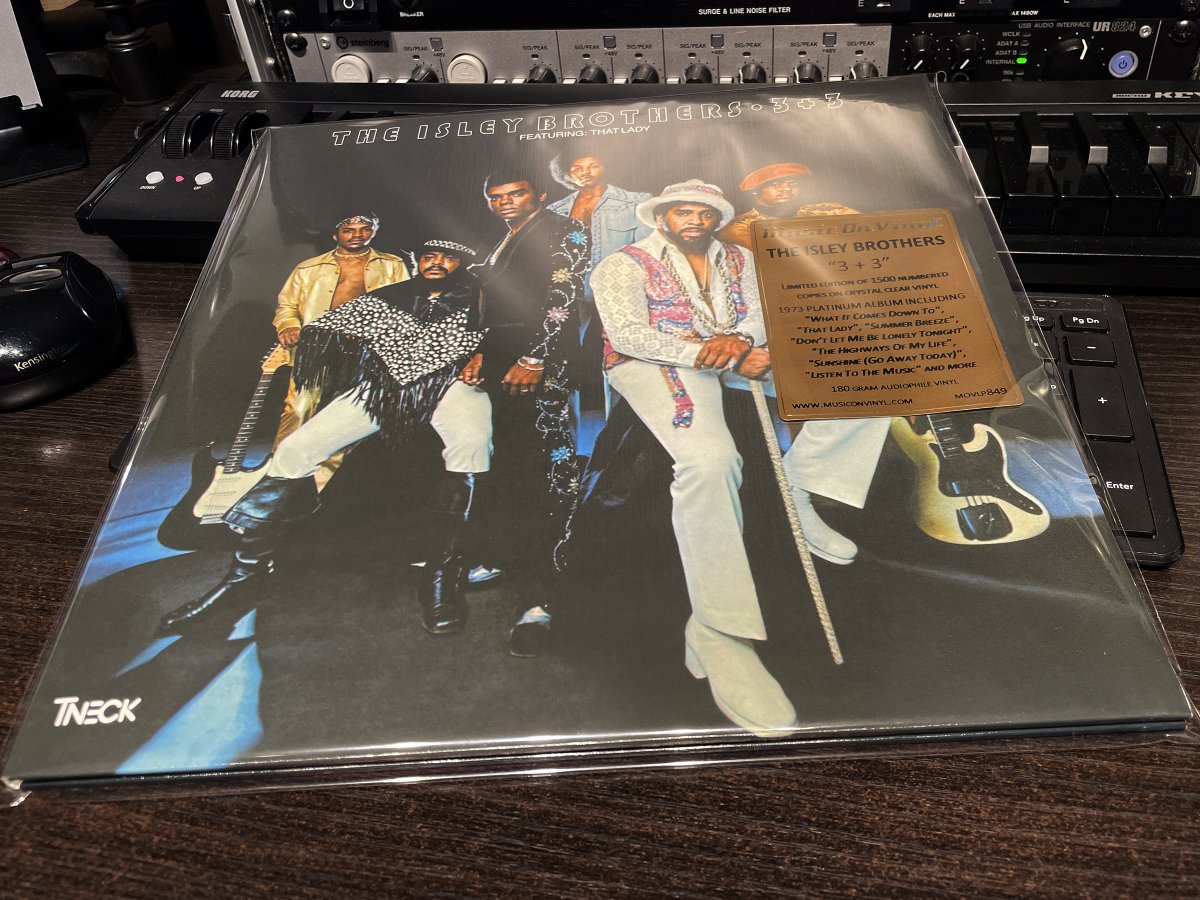 fubitoendo's tweet photo. やったぜ。
#TheIsleyBrothers 
#3plus3
#ClassicFunk
#ClassicSoul
#VinylRecords
#HeavyWeightVinyl
#180gVinyl
#ColorVinyl
#CrystalClearWax
#Reissue
#MusicOnVinyl 
#アナログレコード https://t.co/wxcpaUpFdh