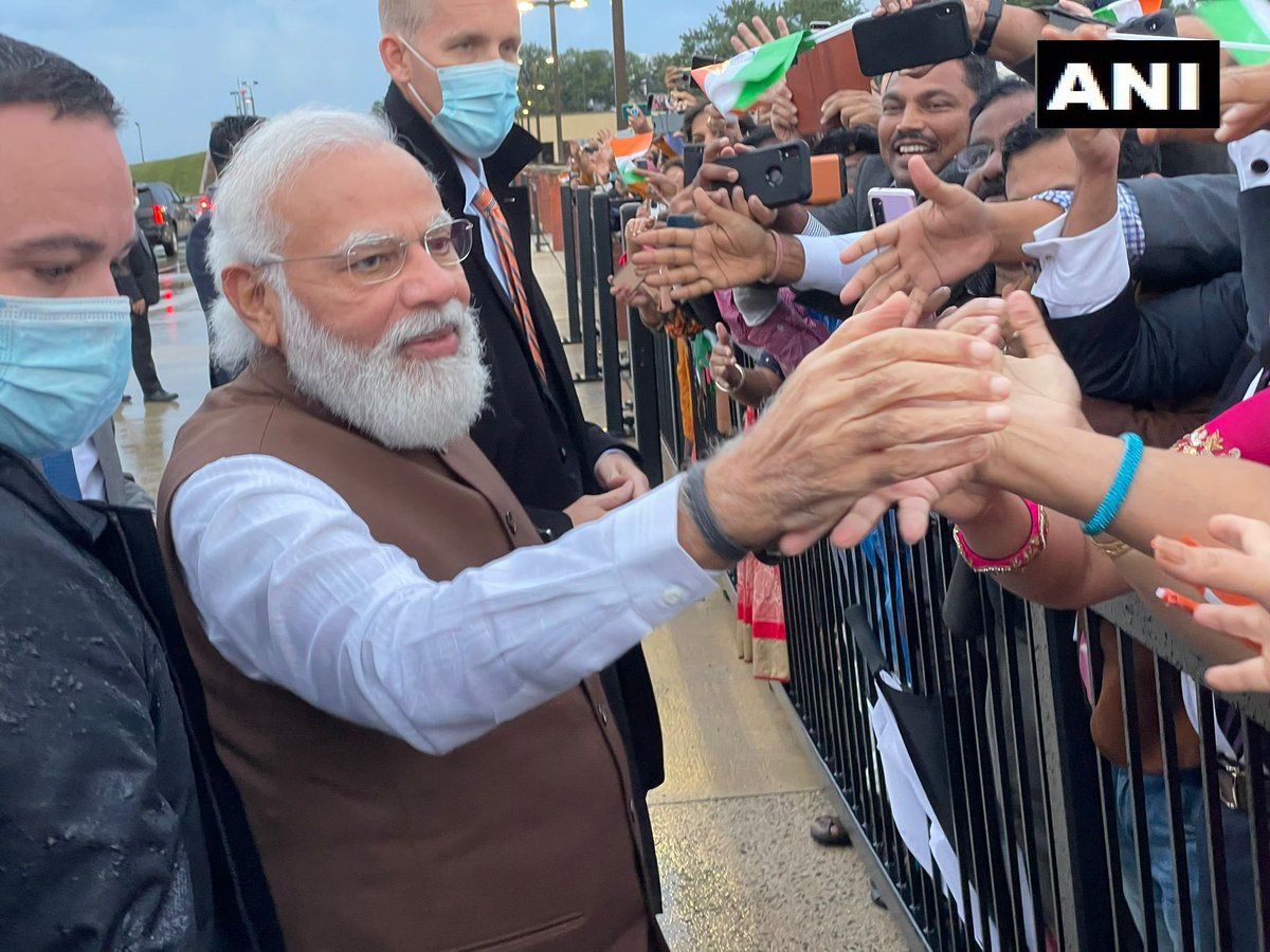 ArvindVishwak10's tweet image. #ModiInAmerica The amount of supports PM Shri @narendramodi attracts in foreign soil is unavailable.

It speaks about his popularity and craziness amongst Indians and Indian living overseas. 

#ModiUNGASpeech