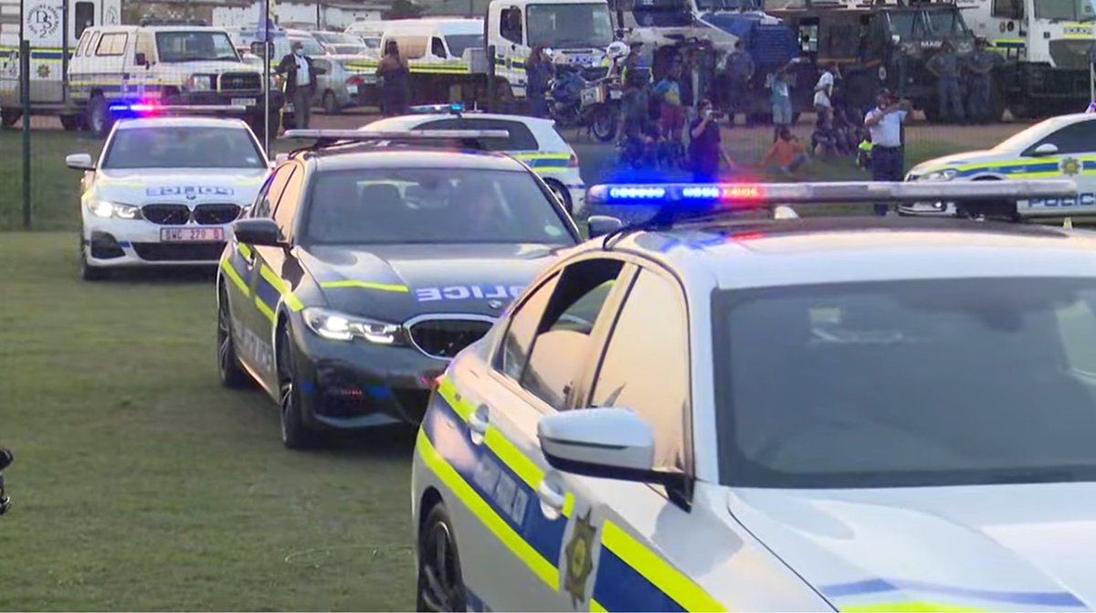 SAPoliceService's tweet photo. #sapsHQ #CountryInBlue March past led by the #SAPS Band (consists of Integrated Law Enforcement Agencies) and show of force (motorcade). The march past will be acknowledged by the Minister of Police, General #BhekiCele. #PoliceVisibility ME https://t.co/kyQu5nqInC