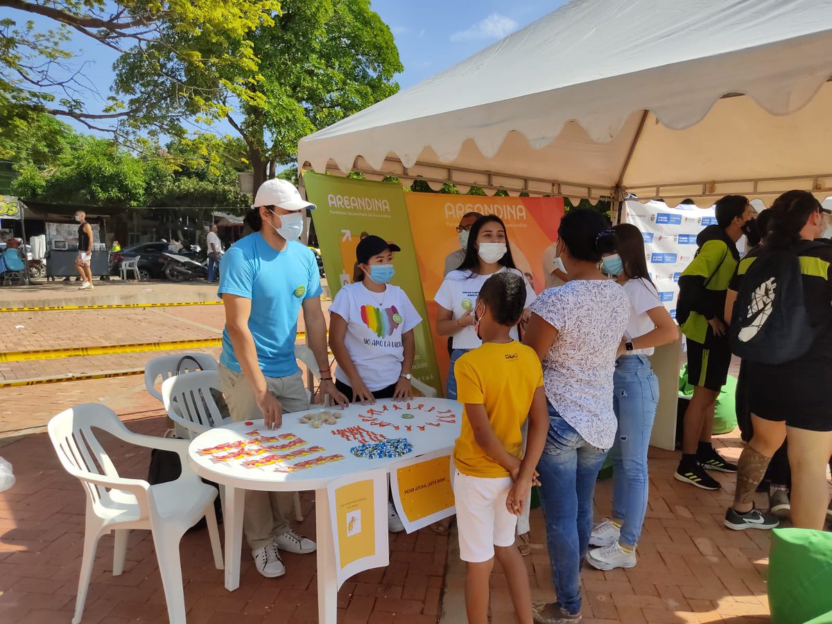 #RSAreandina Hoy participamos con nuestros programas académicos ofreciendo la oferta académica, proyecto de prevención del suicidio, consultorio jurídico y actividad física en la Feria de Equidad organizado <a href="/ProsperidadCol/">Prosperidad Social</a> <a href="/gelcagutierrez/">GELCA GUTIERREZ</a> <a href="/JkDeGa/">Juliet Rodríguez Cuevas</a> <a href="/Jessica_Mejia/">Jessica Mejia</a>