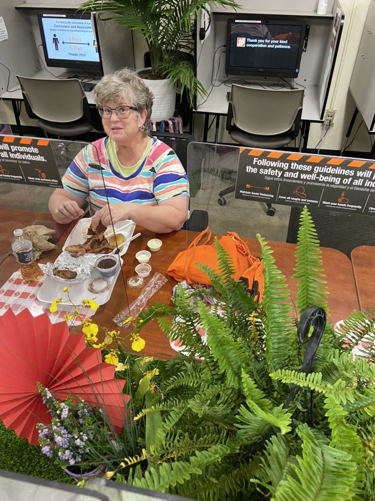 Cynthia Foster tweet media