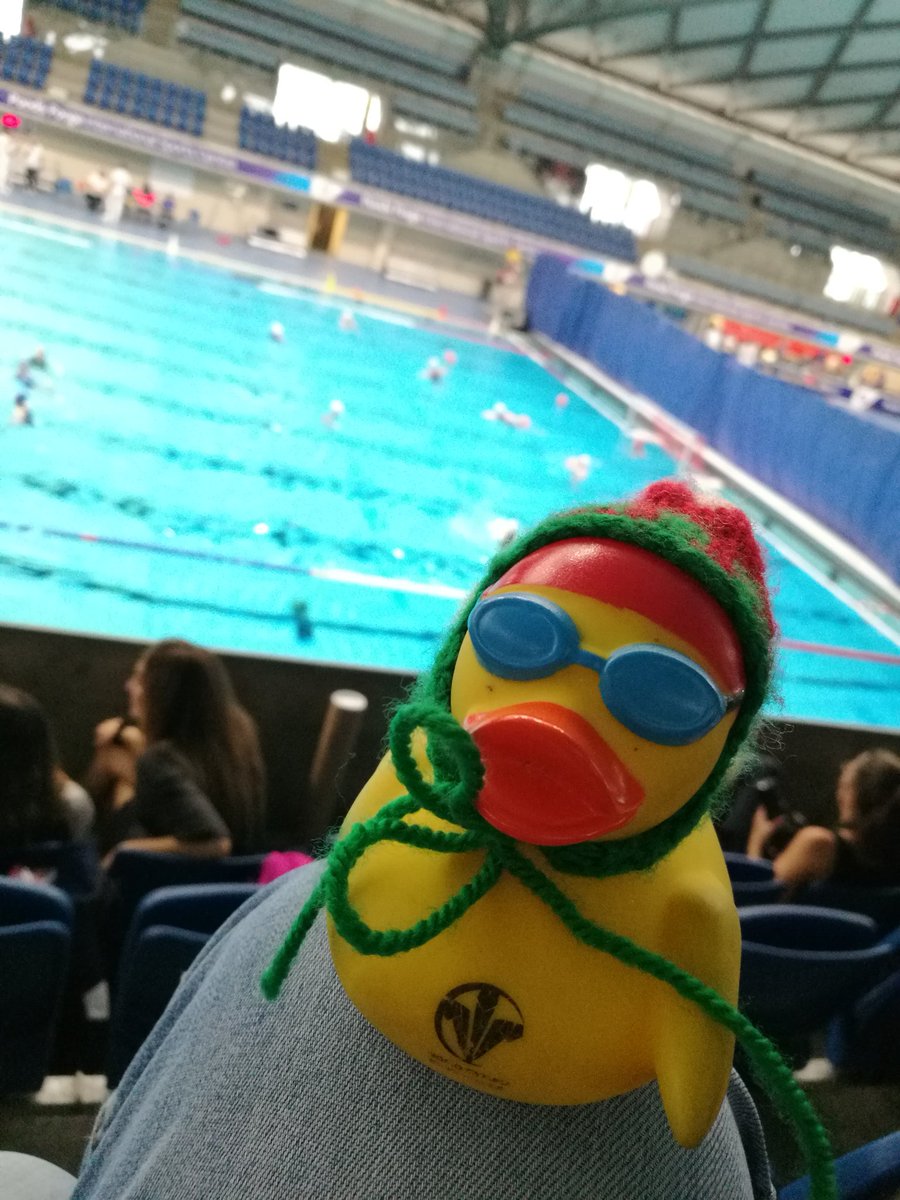 WaterPoloDuck's tweet photo. Back to it first game for @cob_waterpolo in @BWPL_org at @PondsForge sadly a loss 4 - 8 #MidSussexMarlins scorers Ruth 3, Charlotte 1 #WaterPolo https://t.co/7r3qM83hGC