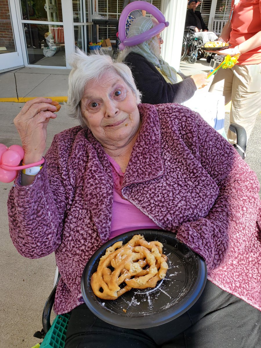 What a beautiful day for a Fall Carnival! The residents at Mill Pond Health Center enjoyed a full day of games, funnel cakes, balloons, hot pretzels, prizes, snow cones, Caricatures by #cartoonups, and lots and lots of laughter! #TrilogyFallCarnival