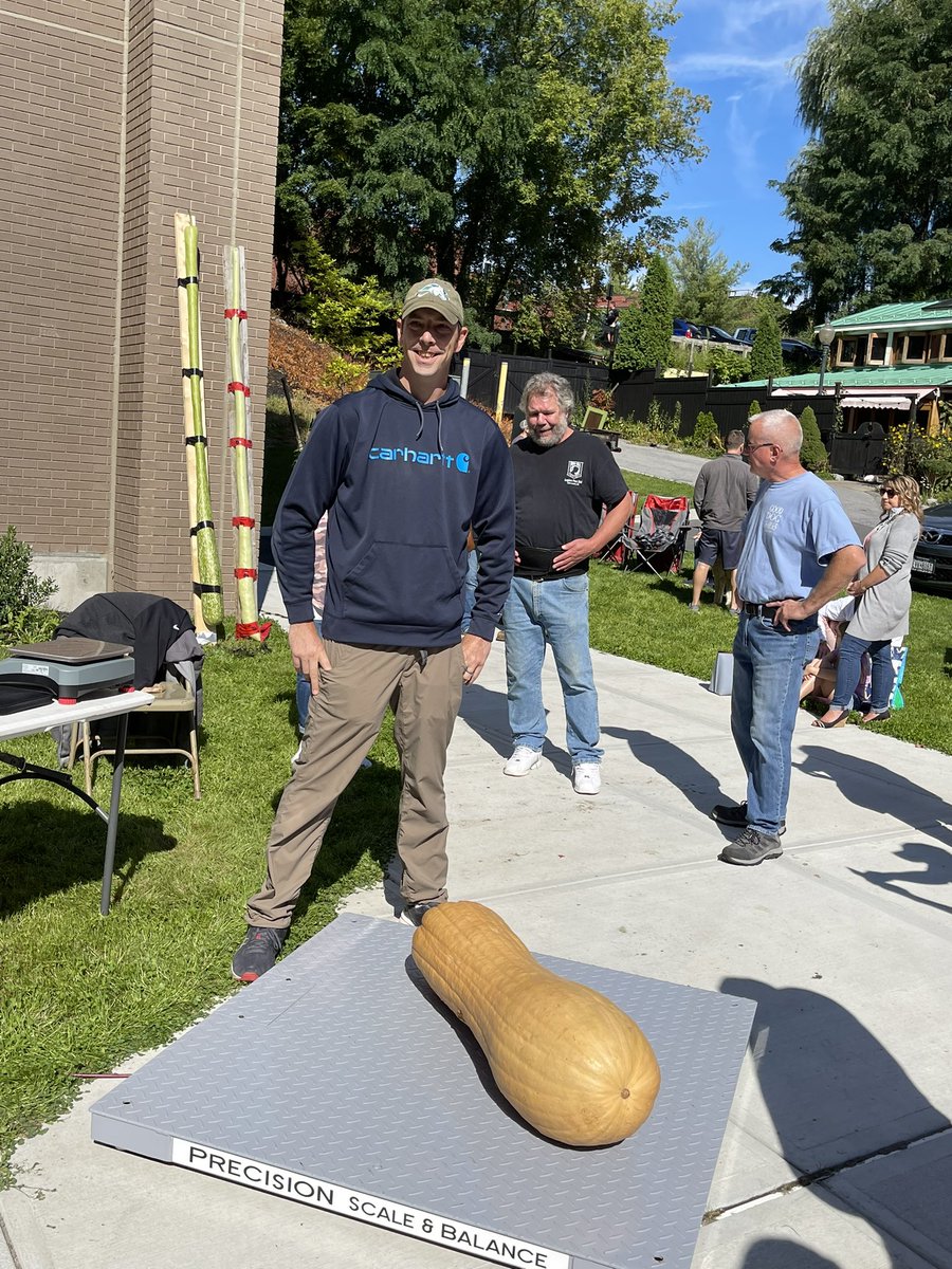 SaratogaChamber's tweet photo. The Giant Pumpkins are HERE! Weigh off starting at 11 a.m. on September 25th. There is the Saratoga Farmers' Market next door on High Rock Avenue, food vendors, and special exhibits. @SSCityCenter https://t.co/EawaiZu5Rp