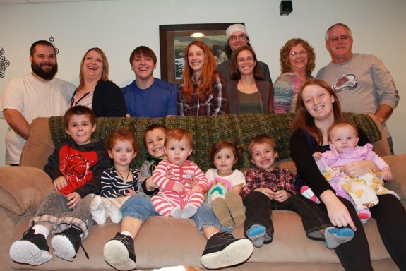 LiveOnNebraska's tweet photo. Holly Heath was a hardworking, single mother of three. 

“She was a great daughter, sister and friend,” said Holly’s parents, honoring her for #NationalDaughtersDay. 

Holly was also a registered donor. Mark your decision to be a hero just like Holly at https://t.co/idWw2JLGkQ https://t.co/PVQorcPDTP