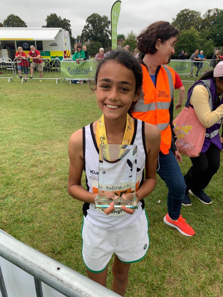 nhehs's tweet image. Congratulations to all the amazing @nhehs runners today @EalingHalf Mini Mile 👏💪 with several top three placings including Violet’s win in the Under 9 girls’ race! 🥇#NHEHSJuniors #EalingFeeling @nhehs_sport @ealingeagles