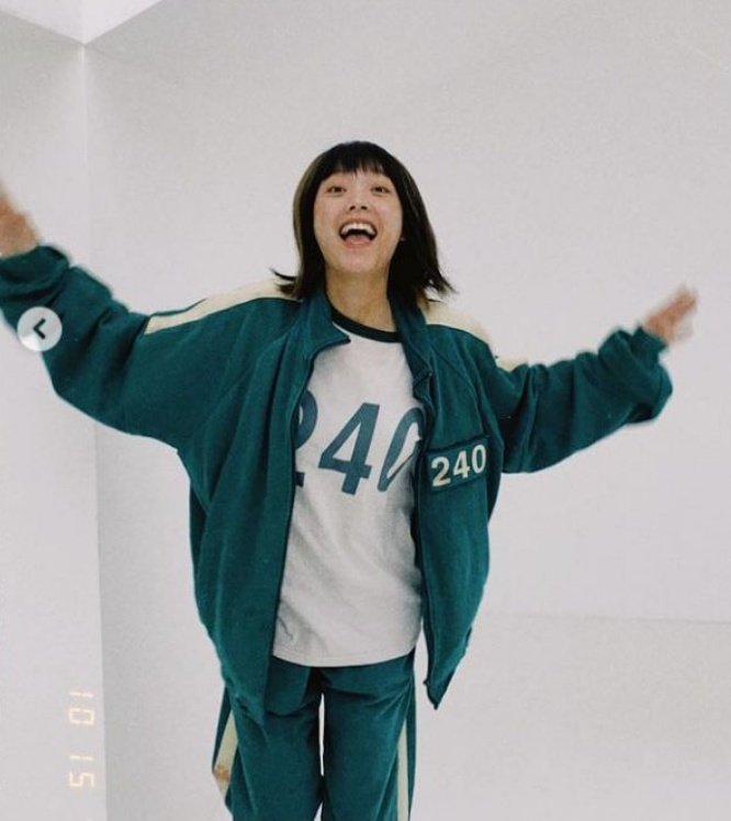 ANJtotheD's tweet photo. #LeeYooMi sya yung isa supporting actress sa #SquidGame. Hindi ko alam kung ako lang ba, pero unang kita ko talaga sa kanya ang nakita ko talaga si Sulli,  hawig nya talaga😭 https://t.co/3HmbUY0RUm