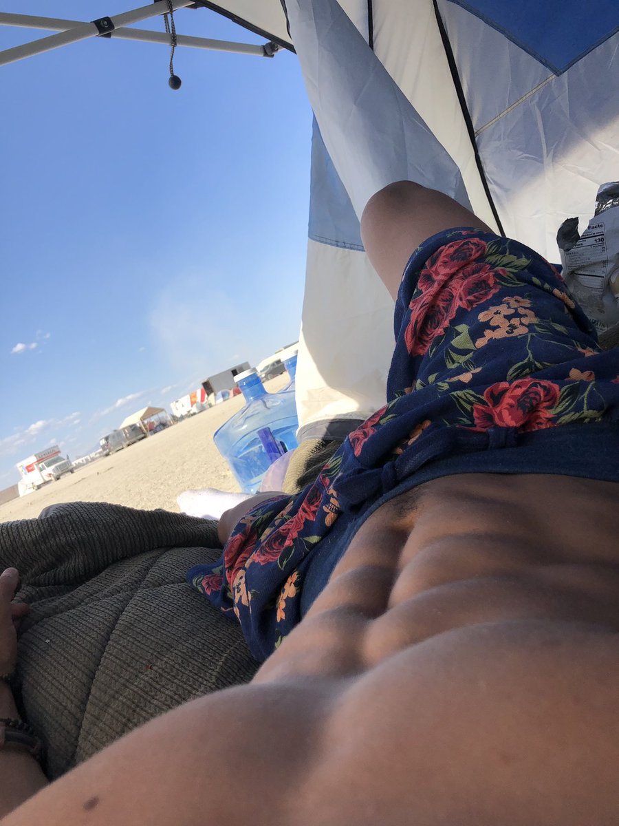 theflavorisGAY's tweet photo. https://t.co/hhk5ZBPiyp
