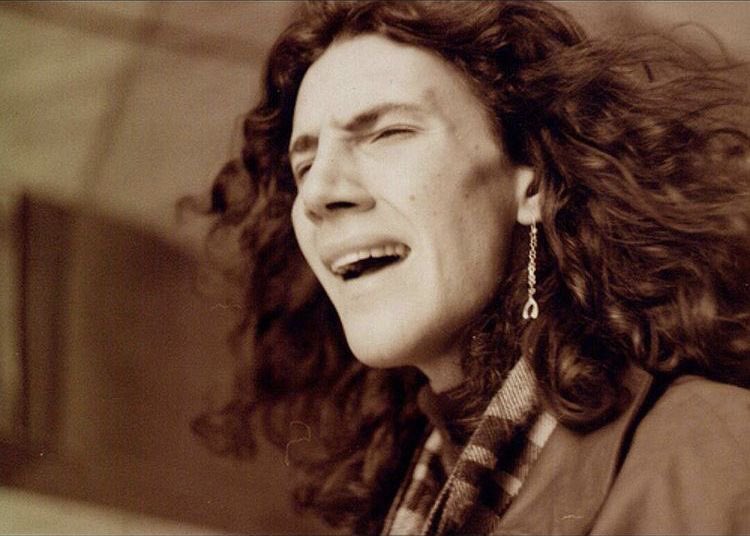 Bugün Türk blues müziğinin altın çocuğu, unutulmaz gitar performanslarının sahibi Yavuz Çetin’in 51. yaş günü. İyi ki doğdun altın çocuk 🖤