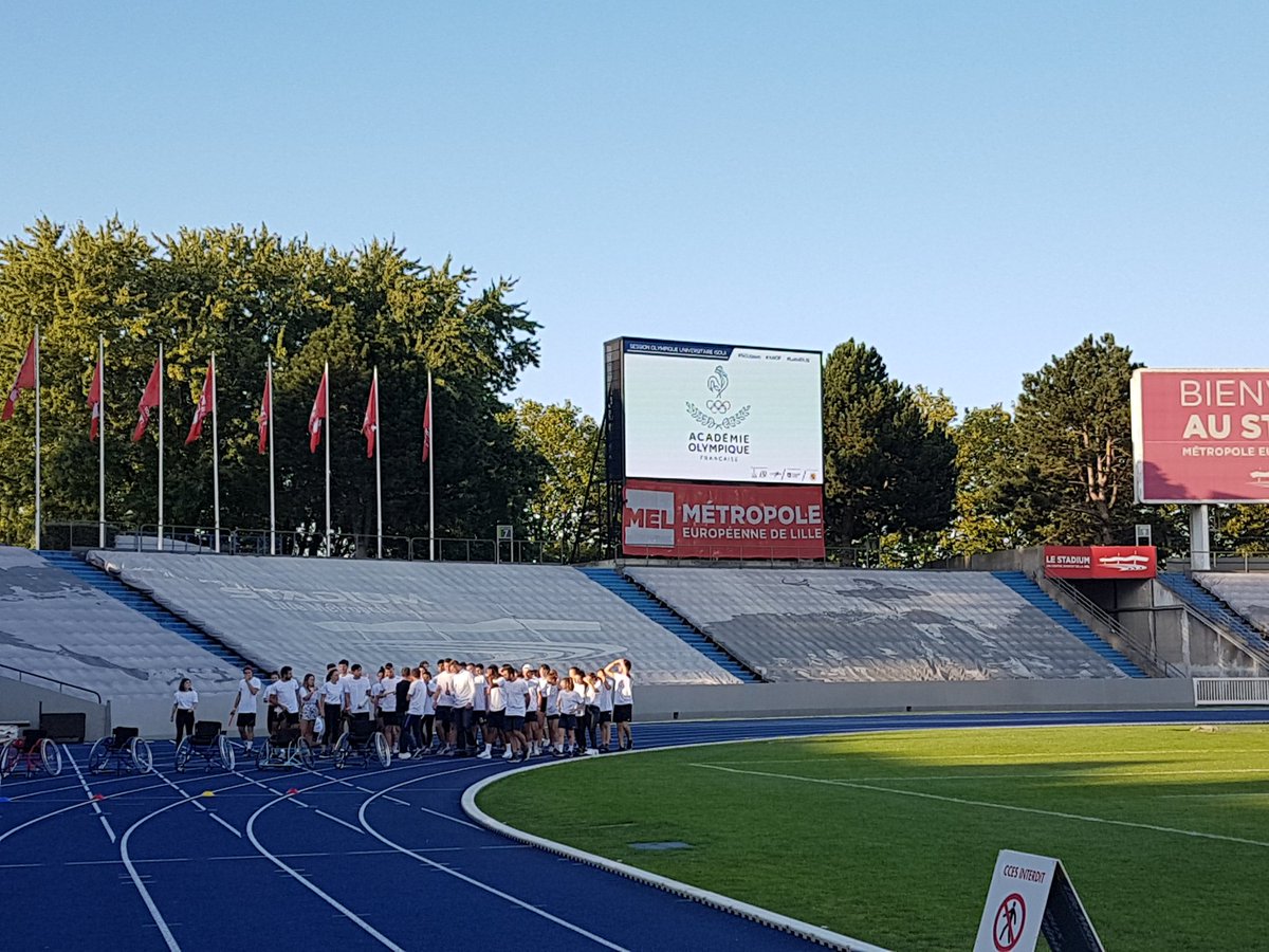 terrien_valerie's tweet image. Quand le stadium de @MEL_Lille est aux couleurs de la #SOU2021 et de ses acteurs !!! #ANOF @FranceOlympique @FFSportU #GENERATION2024