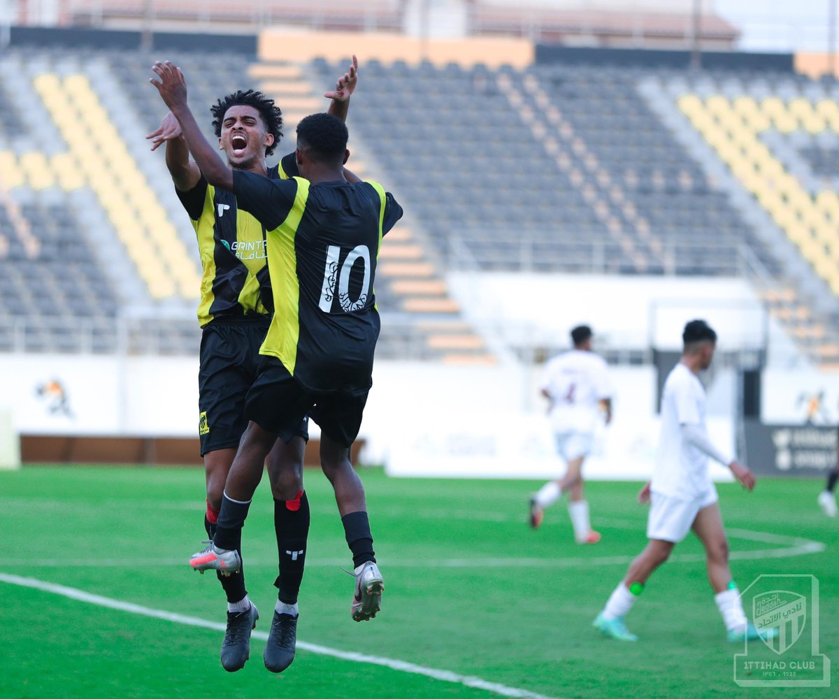ittihad's tweet photo. ⚽️ كرة قدم "شباب"
#الاتحاد 2 : 0 أحد 
"نهاية اللقاء"
أحمد الأسمري ⚽️
صالح الحارثي ⚽️ https://t.co/bGPLlOqaCl