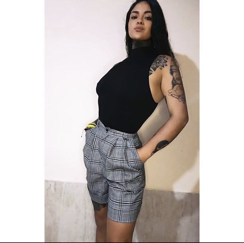 Hola chicos Venta de contenido personalizado, y servicio dama de compañía solo para Bogotá.
Horario 3pm a 11pm 🔞
Besos mis amores.#empoderada #bichota #SpamDeDiablitas #spamdeculos