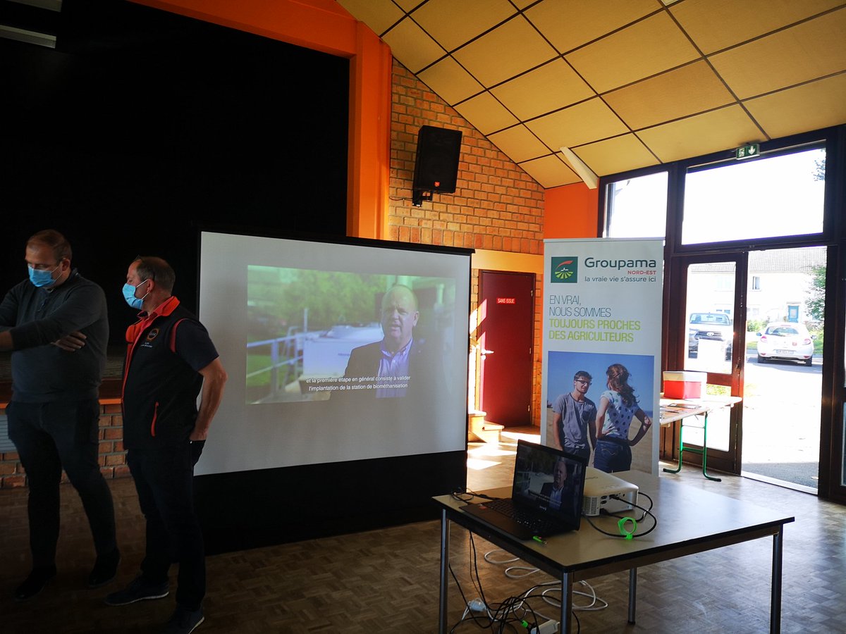APlataux's tweet photo. Aujourd'hui à Mondicourt se tenait une réunion d'information sur le projet méthanisation Artois Uniterr.. 60 personnes sont venues s'informer.. #groupamaassureurdetouslesprojets https://t.co/WYjXC9WbXW