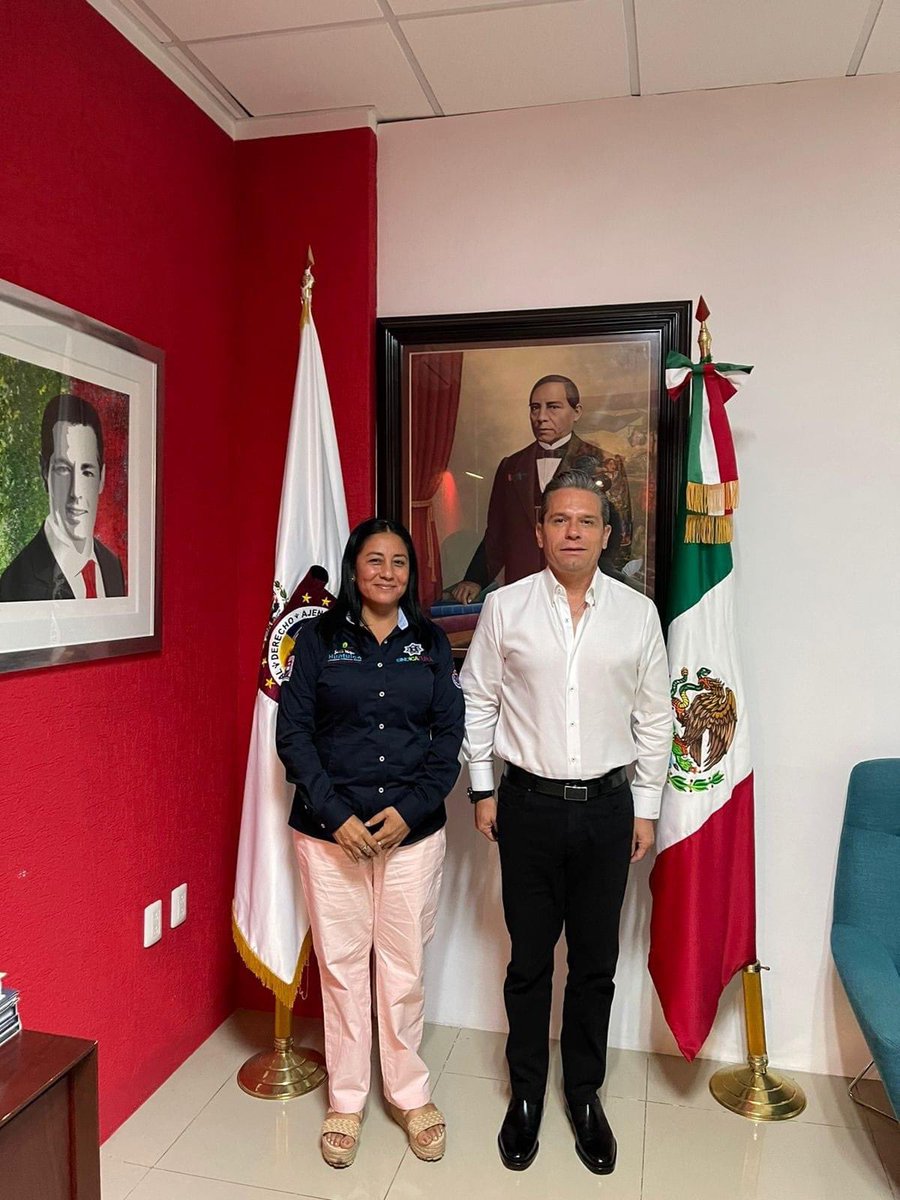 Con la finalidad de seguir trabajando para brindar seguridad de calidad a las y los ciudadanos de Huatulco, la síndico municipal, se reunió con el secretario ejecutivo de Seguridad Pública de Oaxaca, el Lic. José Manuel Vera Salinas, para dar continuidad a las gestiones.
