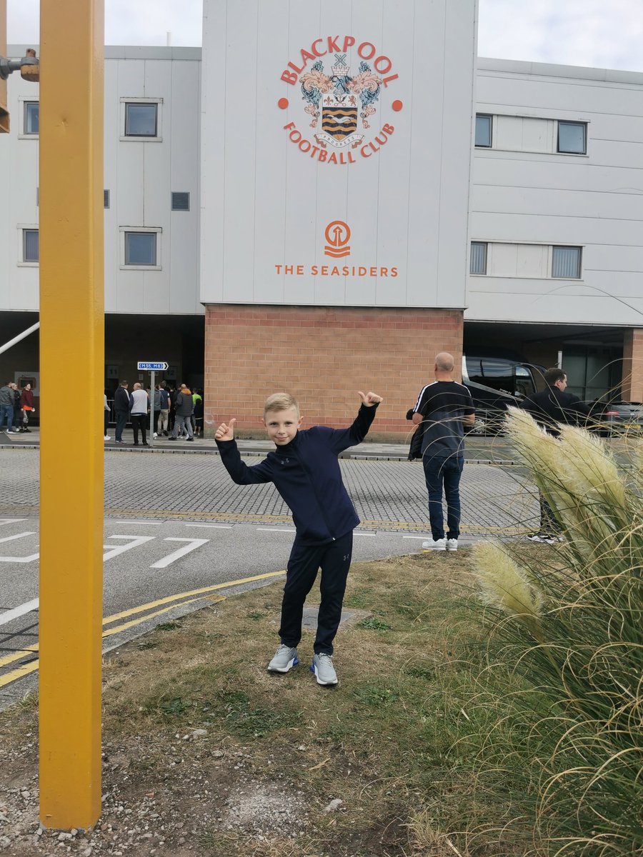 LTomahalk's tweet photo. Frazer loved his first visit to @BlackpoolFC  with the @BFC_PreAcademy u8 squad..... 1:0 win ⚽🍊💪 https://t.co/DbbUpgaRdh