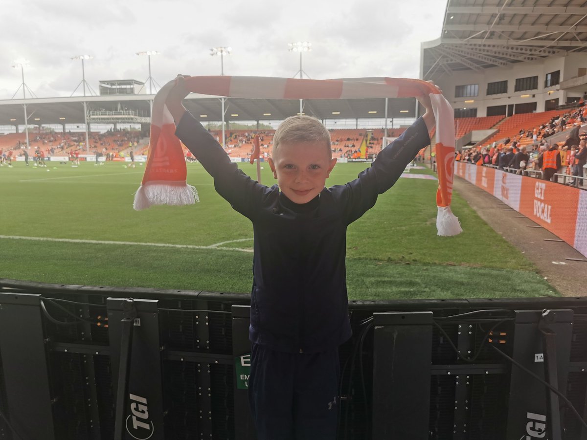 LTomahalk's tweet photo. Frazer loved his first visit to @BlackpoolFC  with the @BFC_PreAcademy u8 squad..... 1:0 win ⚽🍊💪 https://t.co/DbbUpgaRdh