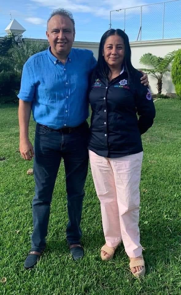 Por instrucciones del presidente municipal, Giovanne González García, la síndico municipal, sostuvo una reunión de trabajo con el director de la Comisión Estatal del Agua (CEA), Héctor Pablo Ramírez, para revisar y dar seguimiento a los proyectos en materia de agua potable.