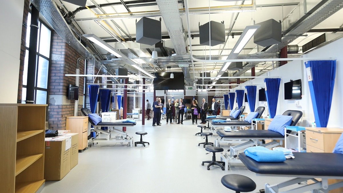 burnleysocial's tweet photo. Poppy Welsh, a final year medical student based at @UCLanBurnley, has been specially selected to join the Healthcare Leadership Academy (HLA).

This prestigious scholarship is a huge deal in the medical community!

Huge well done to this top class student 🏆 🎓 #StudyInBurnley https://t.co/YTbL4fiu3a