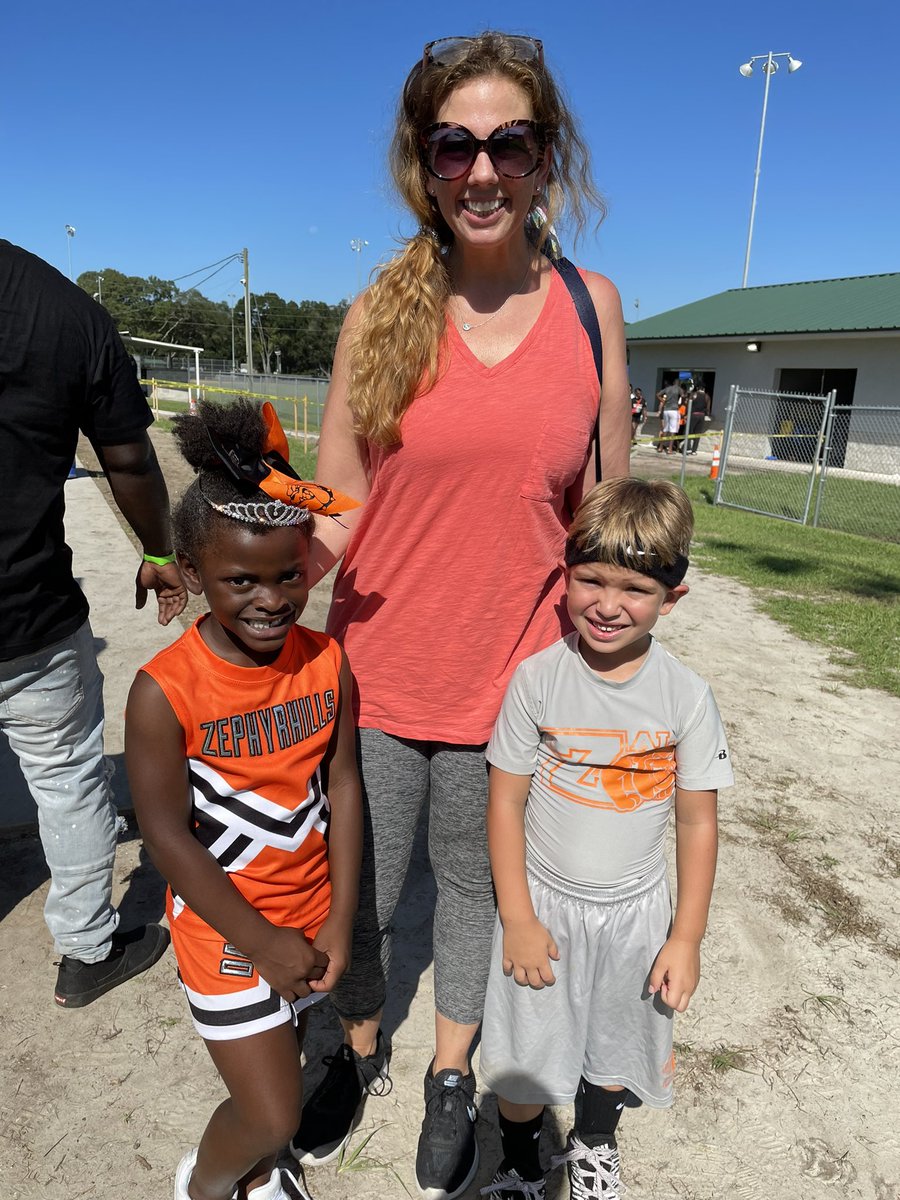 MrsWhitneysRoom's tweet photo. So much fun watching my kiddos! @WESWrangler https://t.co/r2Nkg81w5u