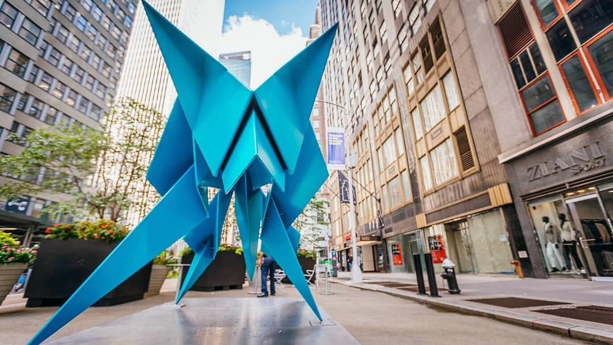 DailyJapan1's tweet photo. #DailyJapanArt via #TimeoutNY:
Massive Origami-Inspired Sculptures Have Taken Over NYC's Garment District.
Installation, entitled
#HacerTransformations will be on view on Broadway, between 36th and 39th Streets, until November 23
#おりがみ #折り紙 #Origami
https://t.co/wux69gUH3c https://t.co/l2n9WStQr3