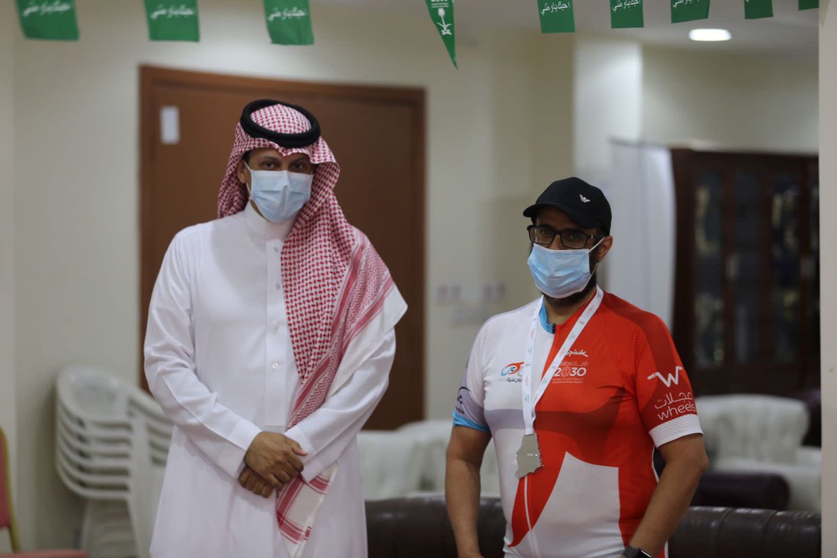 Saudi_Cycling's tweet photo. 📝🚴🏼 — الاتحاد السعودي للدراجات يستقبل فريق دراج عنيزة بعد ختام رحلة الـ 450 كم 🔽
 https://t.co/mMZm2XOAnv 

#اليوم_الوطني_السعودي  
#الاتحاد_السعودي_للدراجات 
@Unaizah_cyclist @diraiyah https://t.co/2ihlGesDhM