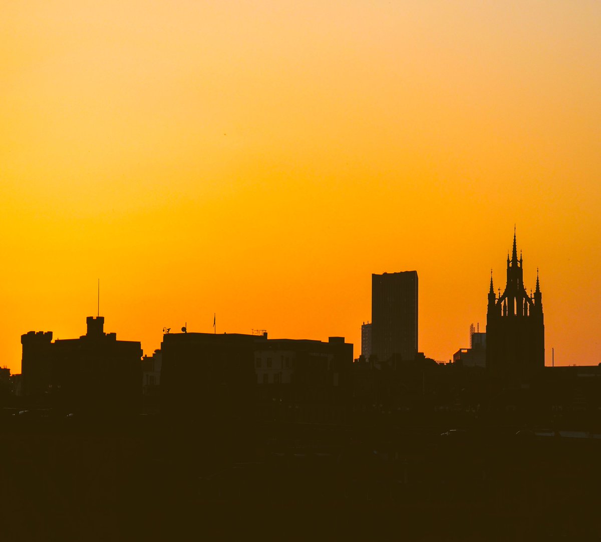 pewileman's tweet photo. #Toon Towers (L to R)
#TheCastleKeep #HadriansTower
#TheLanternTower (St. Nick's Cathedral) https://t.co/IKorcrsNel
