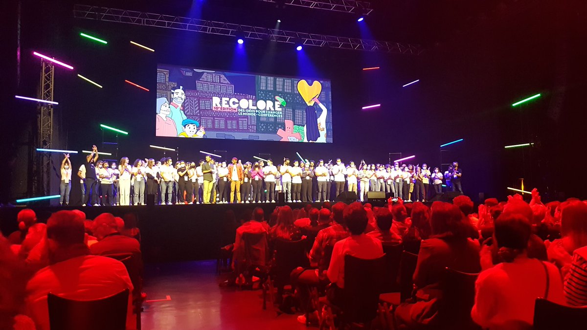 astoux2's tweet photo. #TEDxRennes2021 inspirant 😊, plein de couleurs et d'idées pour ces talks. Merci aux intervenants et aux bénévoles pour cette belle édition 👏👏👏 très réussie. Mention spéciale à @TyphaineD_ 👍 https://t.co/w16tb1h0gW