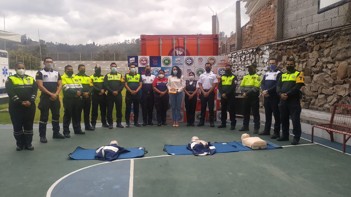 RuthCaldasArias's tweet photo. #Capacitación | Gracias al apoyo del American College, junto a  nuestro personal operativo y de OIAT asistimos al taller sobre "RCP Primer respondiente" en la ciudad de #Cuenca. 
La preparación permanente es fundamental para prevenir y salvaguardar la vida de la ciudadanía. https://t.co/CLhWXqibwJ