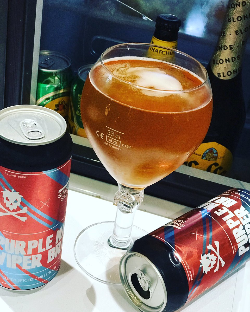 DevonChilliMan's tweet photo. Bottoms 🆙 🍺 🌶💥 #PNVB two down ⬇️ this is tasty 😋 AF feels weird drinking my #owngrown #superhots 🌶🔥@fiercebeer @singularitysauceco 🙌 https://t.co/9X4c9bCvR5