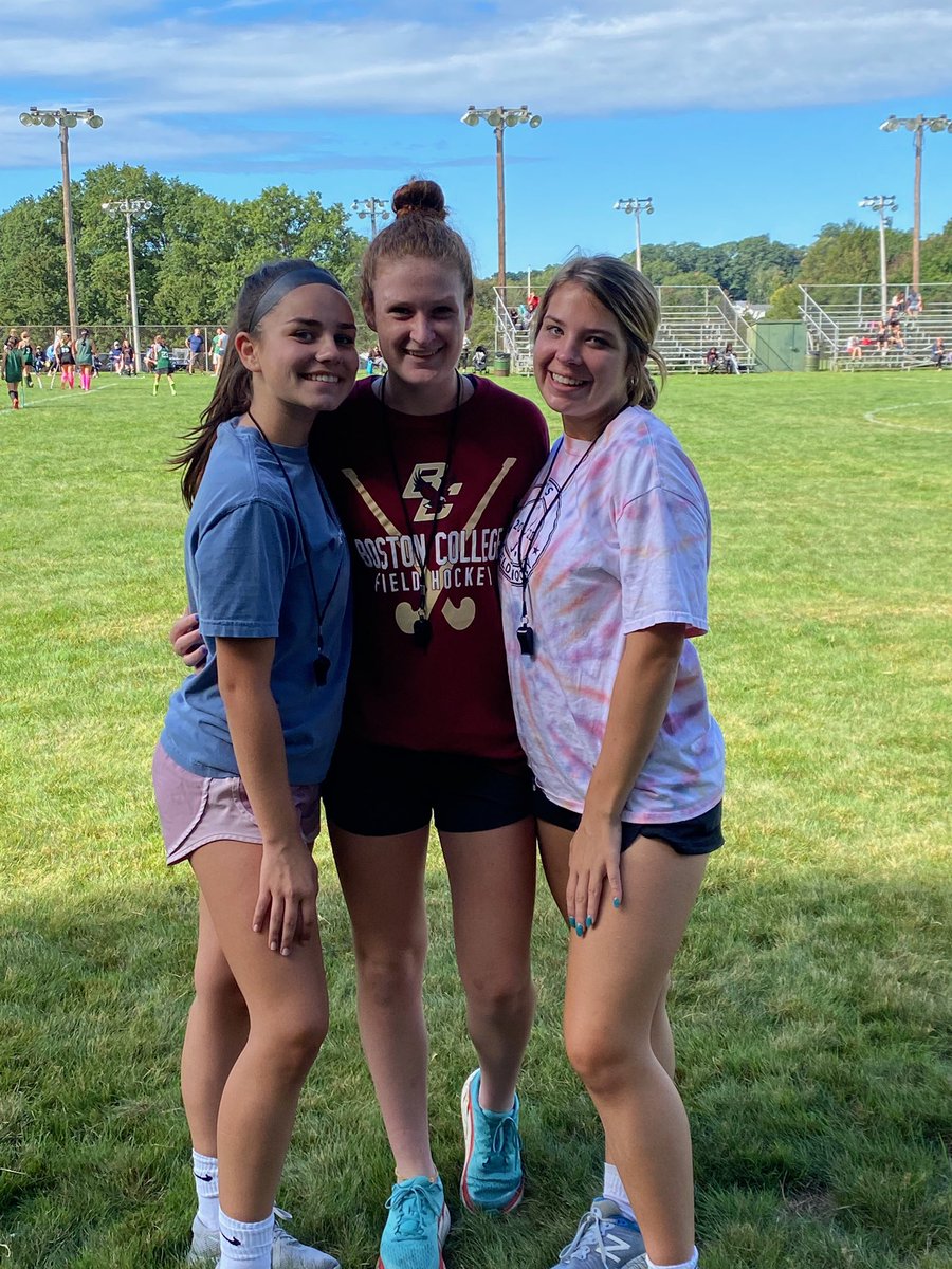 FieldLowell's tweet photo. Helping out our youth league this Saturday morning! #lhsfh https://t.co/LAz1d7NGF7