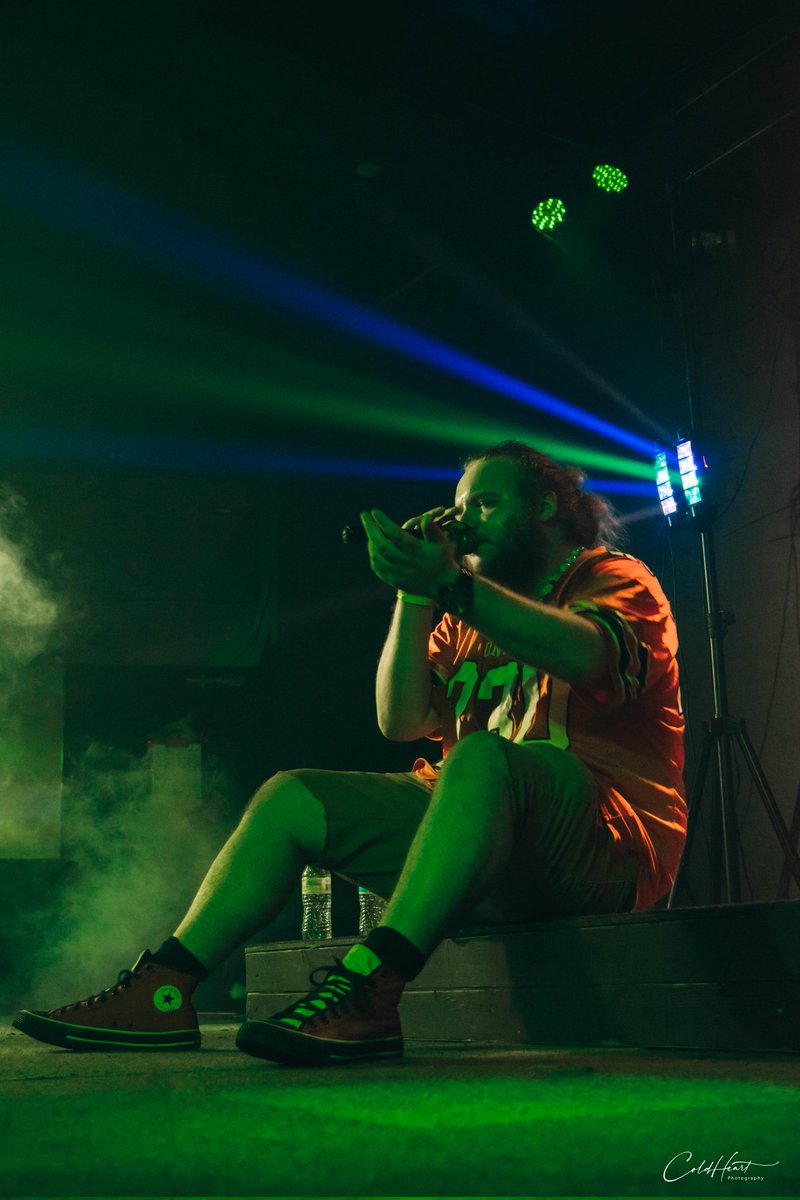 MasterPuff1's tweet photo. I have BIG NEWS. I'm going on my first tour in November and I just dropped a new single titled Playing Rich! I'm putting the link in my bio!!!! Thanks guys! https://t.co/nToEvS9gtH