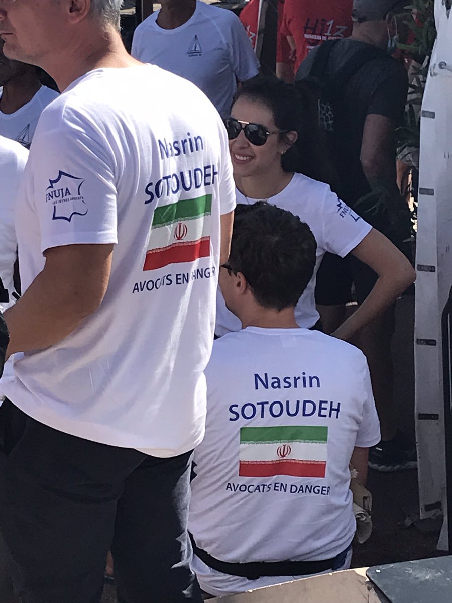 Bravo la <a href="/fnuja/">Fédération Nationale des Unions de Jeunes Avocats</a> participant à la <a href="/juriscup/">JURIS'CUP</a> sans jamais oublier vos engagements ! #avocatsendanger