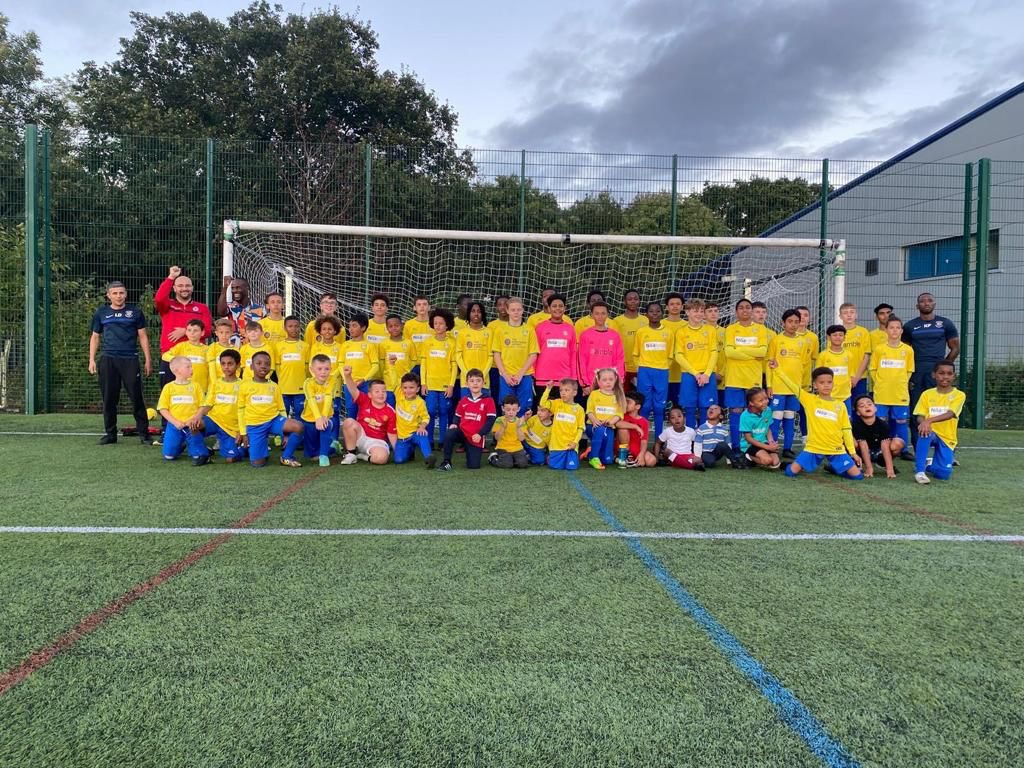 A huge thanks to <a href="/AmbleElectric/">Amble Electrical Distributors</a> <a href="/nisamarshfarm/">Nisa - Marsh Farm</a> and the mortgage expert tmexpert.co.uk for supplier our  teams with fresh new kits.