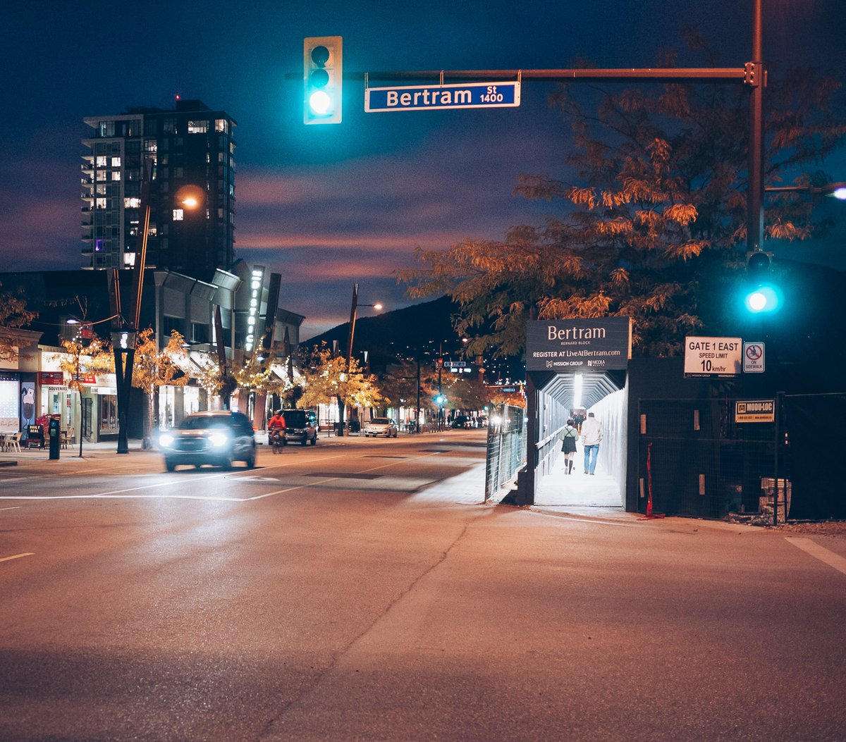 RobMoses's tweet image. Took a little stroll last night, shot a photo. #photooftheday #photo #kelowna #okanagan #canada #lumix #photography