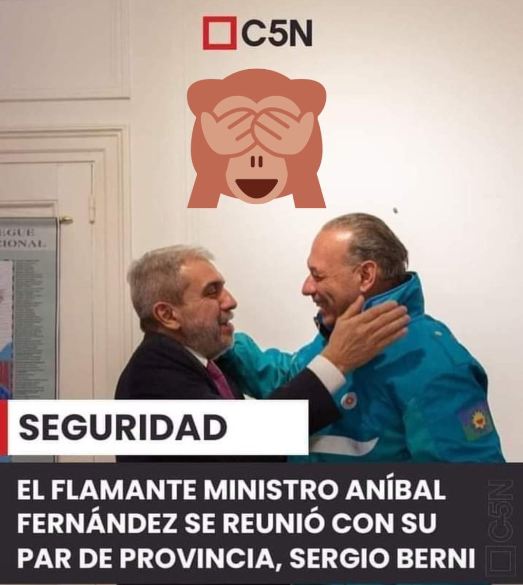InsumisoRevolu1's tweet photo. Agarrate #Catalina , 
#PuentePueyrredón + #Tasser + #topadoras = #Fascismo #AAA #PJ  ya lo vimos pone la foto del #Brujo atrás y están todos
@Horlo99 
@HorloFake 
@epifania_rusa 
@FdeIzquierda 
@prensaobrera 
@myriambregman
@JegFabi 
@ACrestelo 
@RenatoAntonini 
@ChalecosAmarill https://t.co/UlsxxhJhfE