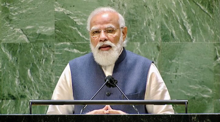 aalok_aawasthii's tweet image. यूएन जनरल असेंबली में शानदार उद्बोधन देने के लिए और पूरी दुनिया का मार्गदर्शन करने के लिए माननीय प्रधानमंत्री श्री नरेंद्र मोदी जी का अभिनंदन करता हूँ एवं उन्हें साधुवाद देता हूँ।
@narendramodi 
#modiatUNGA 
 #PMModiAtUNGA