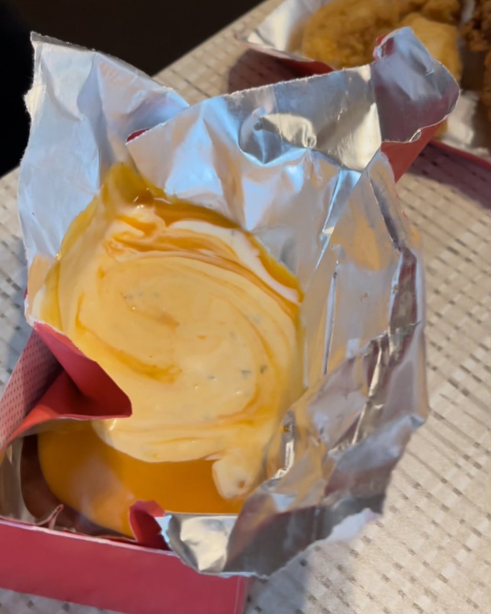 chickfilapsl's tweet image. Lamontae’s secret sauce🍯 #chickfilahack #saucehack #secretsauce #foodie