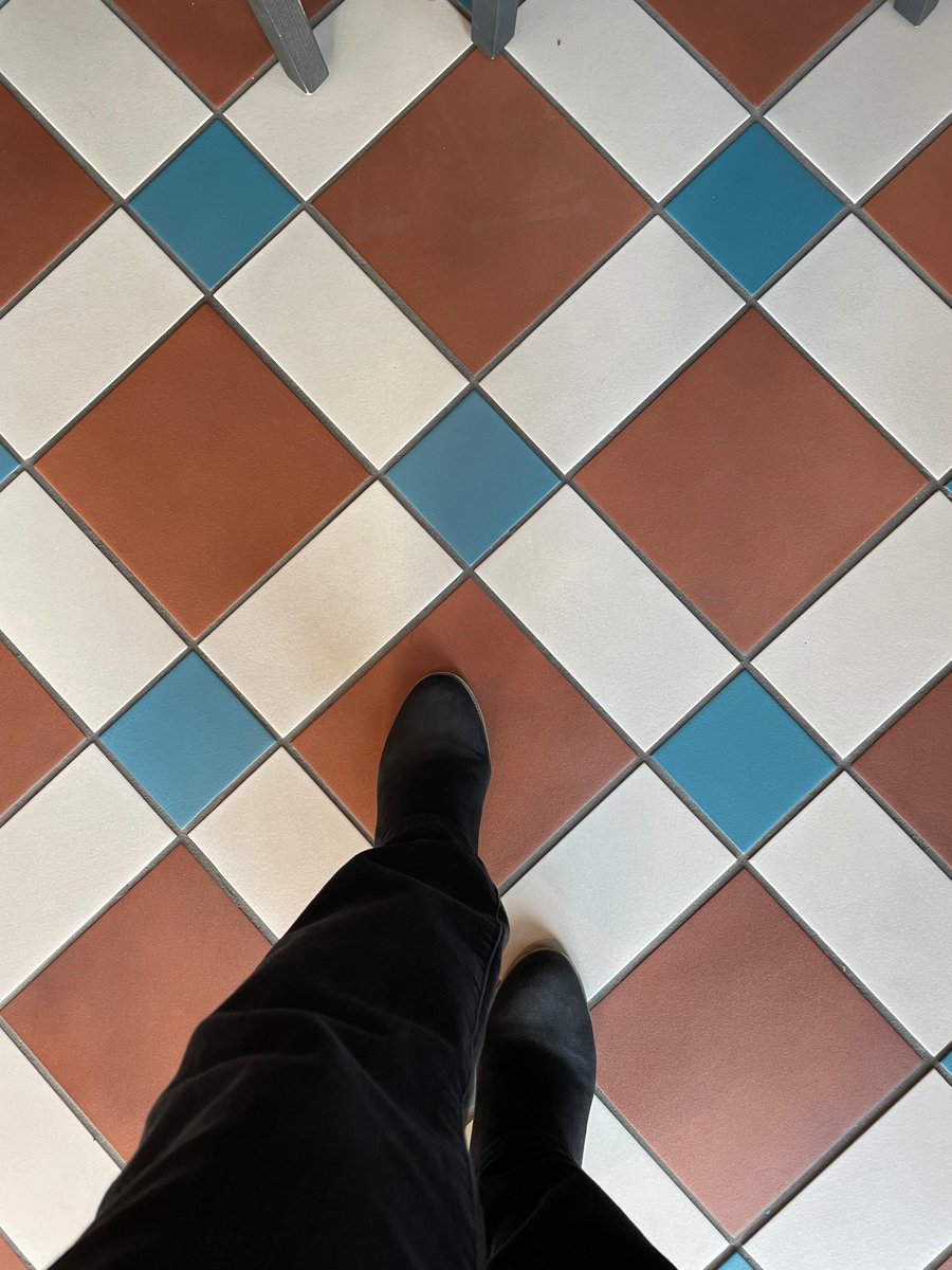 ElCapitanMerced's tweet image. Walking straight into the weekend and headed to #NativeSon for brunch! Who’s with me? 

📷ShawnMcGaff