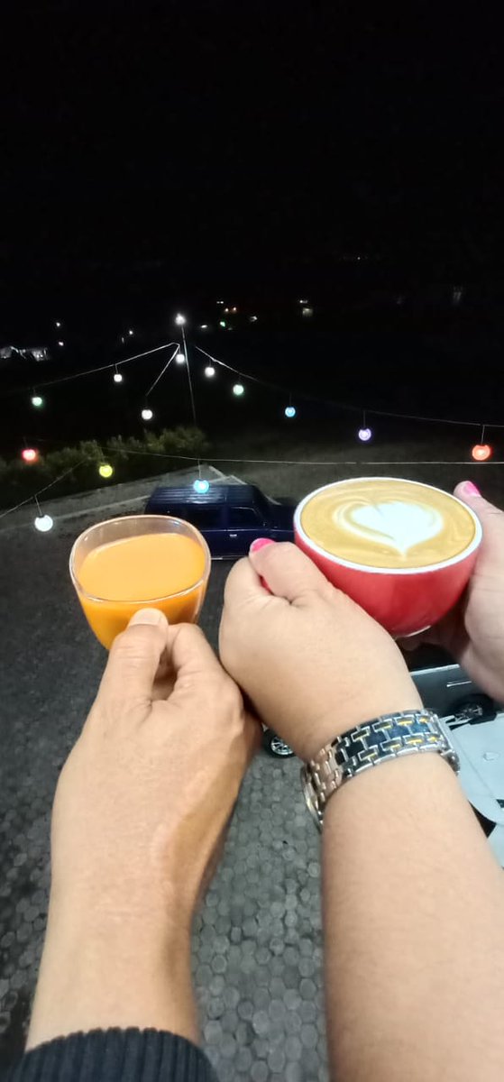 BettyHombink's tweet photo. Yep, aku mencandui dekapanmu, merindui kekonyolanmu dan mencintai dirimu seutuhnya. Itu semua selalu terasa di meja kopi manapun kita sedang membaurkan hati kita. 

Kamu harus sembuh, demi cinta dan impian kita. https://t.co/fcB6qYlP2d
