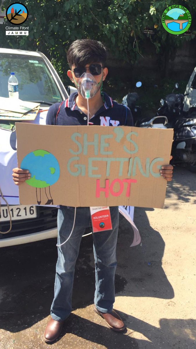 ClimateFrontJMU's tweet photo. 𝗚𝗟𝗢𝗕𝗔𝗟 𝗖𝗟𝗜𝗠𝗔𝗧𝗘 𝗦𝗧𝗥𝗜𝗞𝗘 '𝟮𝟭
Volunteers of Climate Front Jammu showed active participation in Global Climate Strike that was held all across the world. 

#ClimateFrontJammu #GlobalClimateStrike #ActOnClimate #ClimateStrike #Jammu https://t.co/B5dNfAVDby