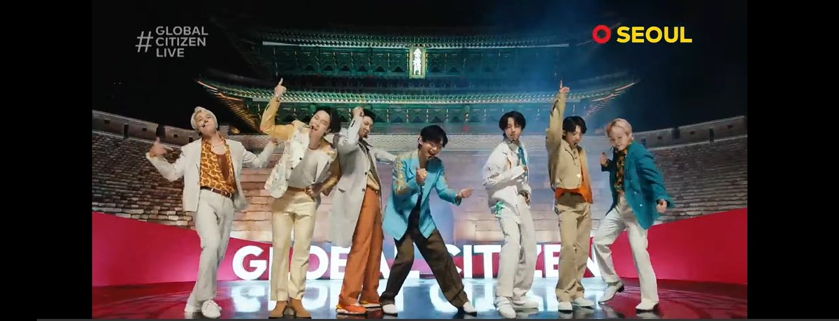 pauClaire's tweet photo. @BIGHIT_MUSIC 💜 BTS is amazing. Despite their busy schedule and the long hour flight, they always give the best of them for their performance. Stay healthy and live happily BTS. https://t.co/wI2wQpozvP