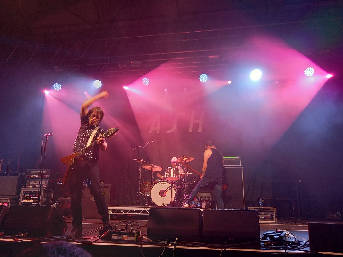 katyytak's tweet photo. some photos from my first gig since nov '19 - the amazing @ashofficial on Tuesday in Glasgow https://t.co/to31QRCoSE