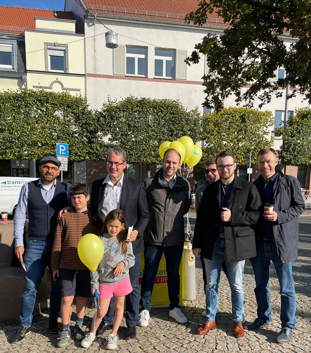 lofferg's tweet image. Letzte Stationen des Wahlkampfs in #Schwetzingen, #Ketsch, #Hockenheim, #Bruchsal, #Waghäusel und #Phillipsburg. Danke an alle Helferinnen und Wähler, die mit der @fdp menschliches Maß, demokratische Mitte und Soziale Marktwirtschaft stärken - Ihr haltet unser Land auf Kurs!