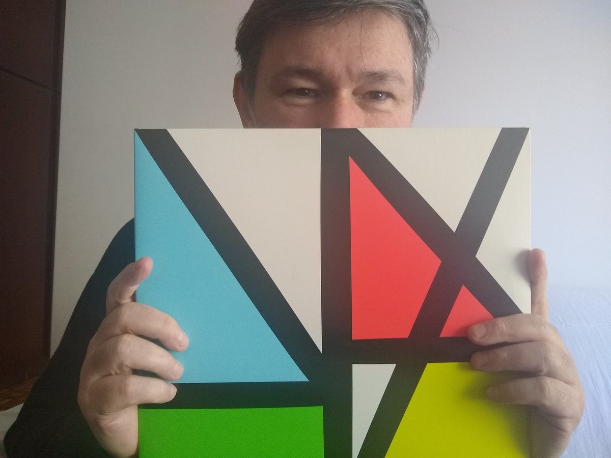 Emiroqs's tweet photo. #MusicComplete 6 years ago @neworder and great gig at Luna Park. https://t.co/AA08jjlI9v