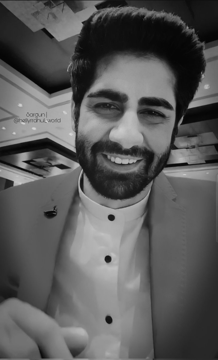 He looks so PyaaRra here in this close up 😍🧿
Cutie deserves to smile like this HUMESHA !!! 🖤

#RrahulSudhir 
#IconicGoldAwards2021
